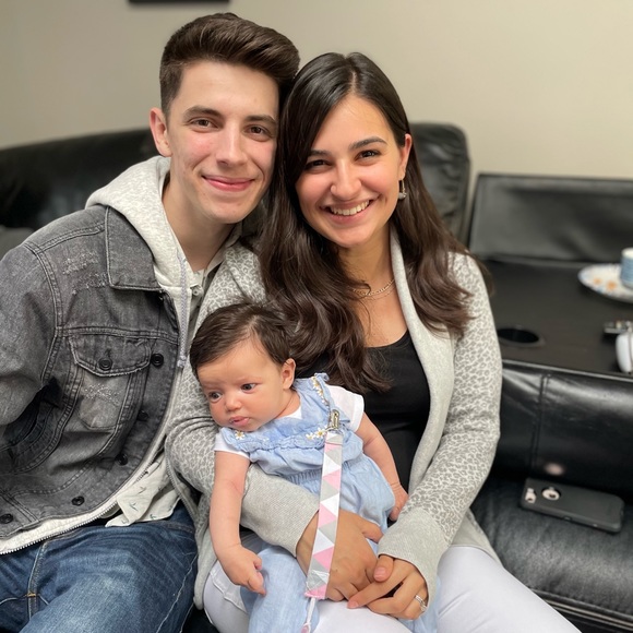 Meet your Posher, Gabrielle - Picture 1 of 1